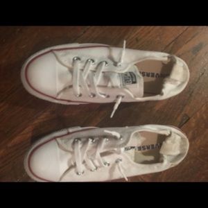 Women’s shoreline converse